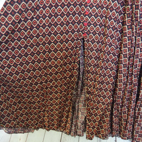 Brand New Floor Length Long Sleeved Dress - Picture 4 of 4